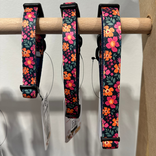 Wild Flowers Print Collar